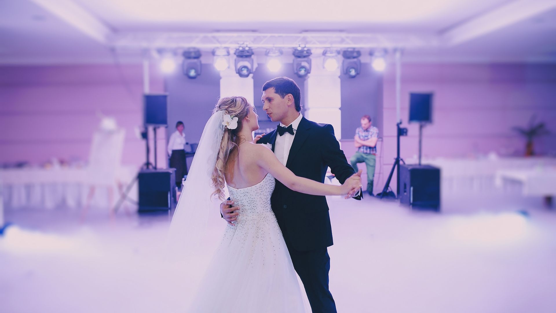 Are there any special maintenance requirements for keeping a stage dance floor in top condition?